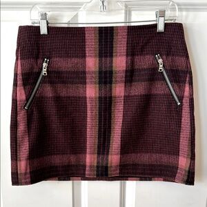 Gap wool mini skirt, size 4.